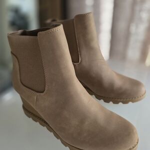 Universal Thread Women's Brown Ankle Booties